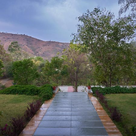 The Hunting Lodge Resort Udaipur - Villas & Pool Dabok Екстериор снимка