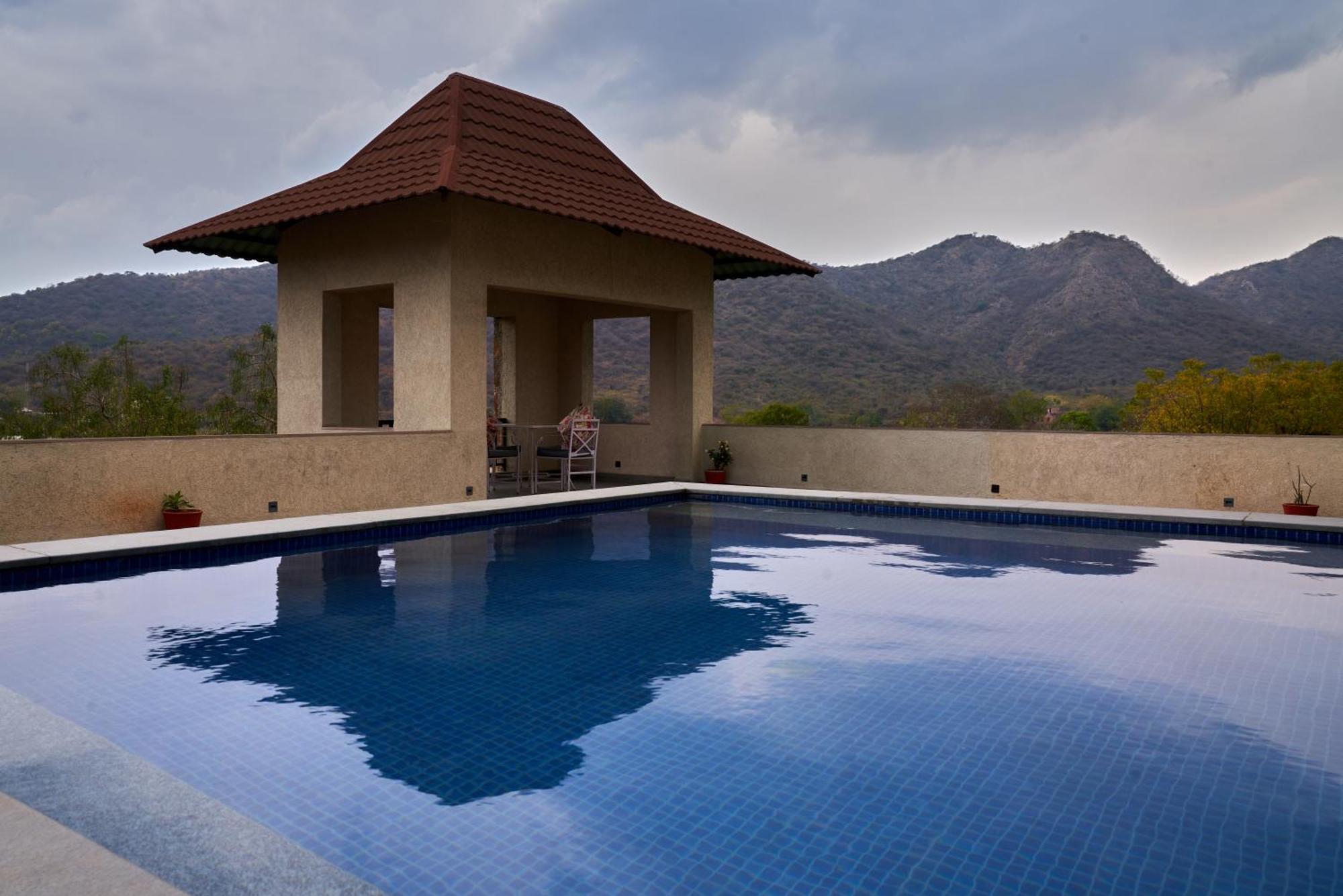 The Hunting Lodge Resort Udaipur - Villas & Pool Dabok Екстериор снимка