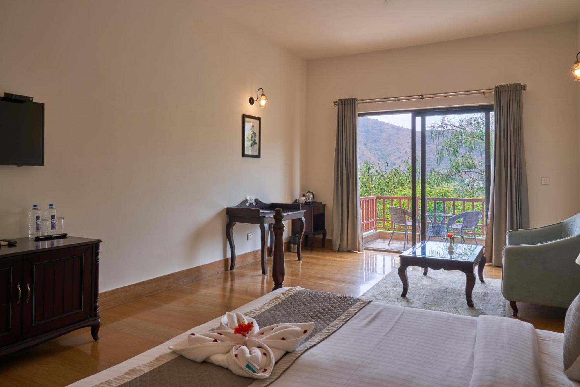 The Hunting Lodge Resort Udaipur - Villas & Pool Dabok Екстериор снимка