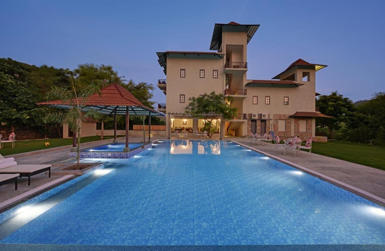 The Hunting Lodge Resort Udaipur - Villas & Pool Dabok Екстериор снимка