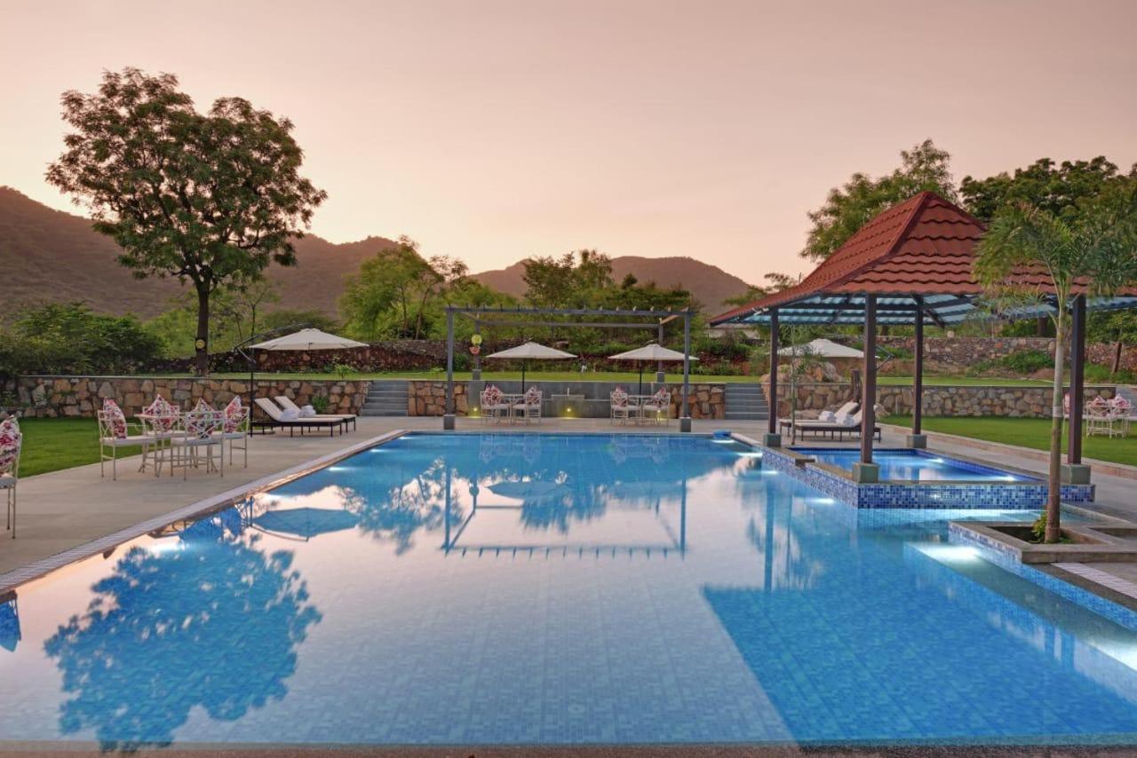 The Hunting Lodge Resort Udaipur - Villas & Pool Dabok Екстериор снимка